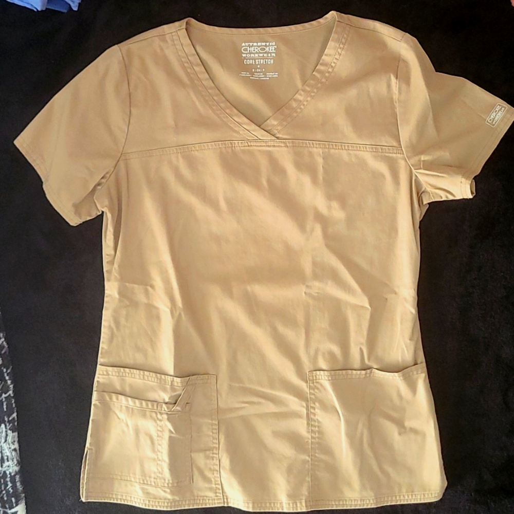 🔴EVERYTHING MUST GO🔴 Cherokee Core Stretch Khaki Scrub Top
